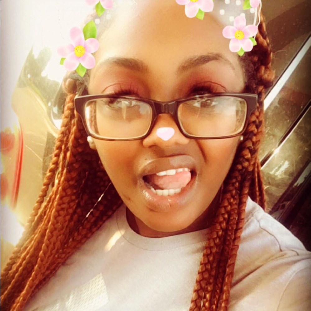 Meet your Posher, Nisaa